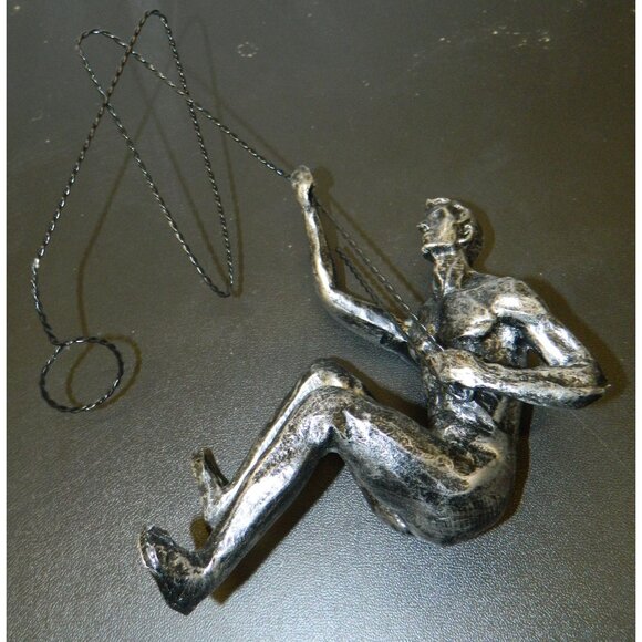 5 Creative Climbing Man Resin Wall Sculptures 3D Wall Art Decor Strong Man Brave - Picture 13 of 16